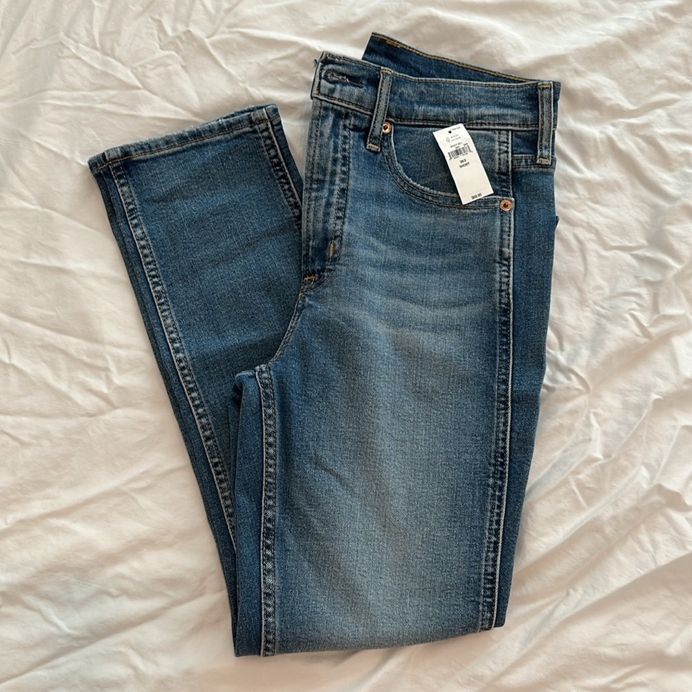 Gap vintage slim high rise. Size 26/2 S. NWT